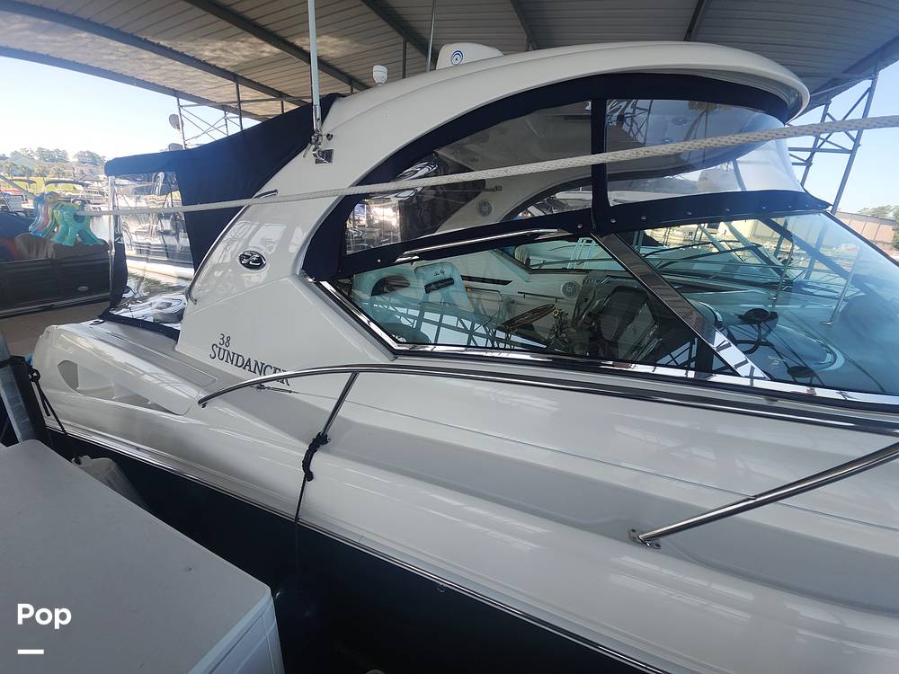 Slide: The Image of Sea Ray 38 Sundancer 2006 - 24