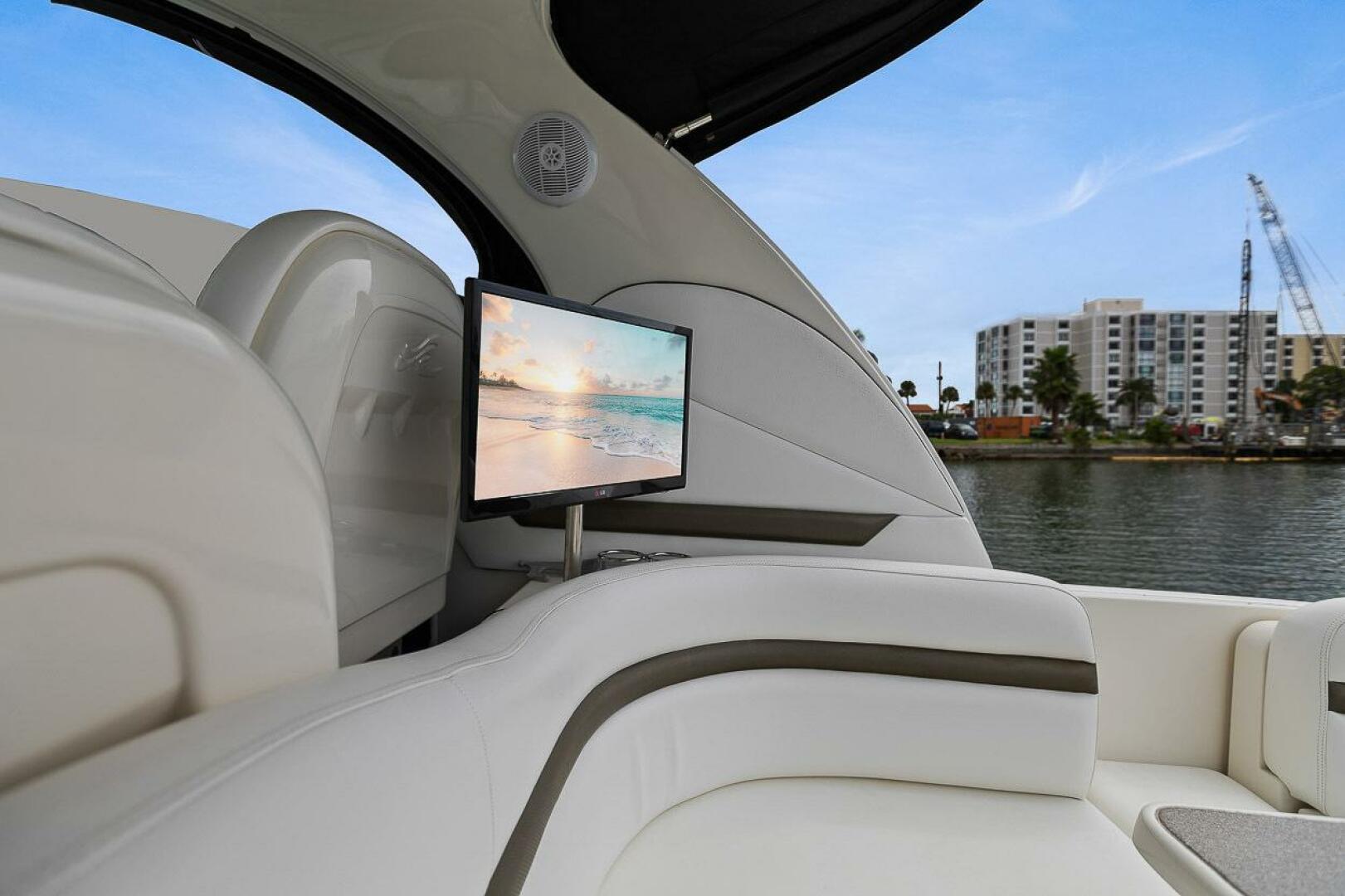 Slide: The Image of Sea Ray 38 Sundancer 2006 - 5458801