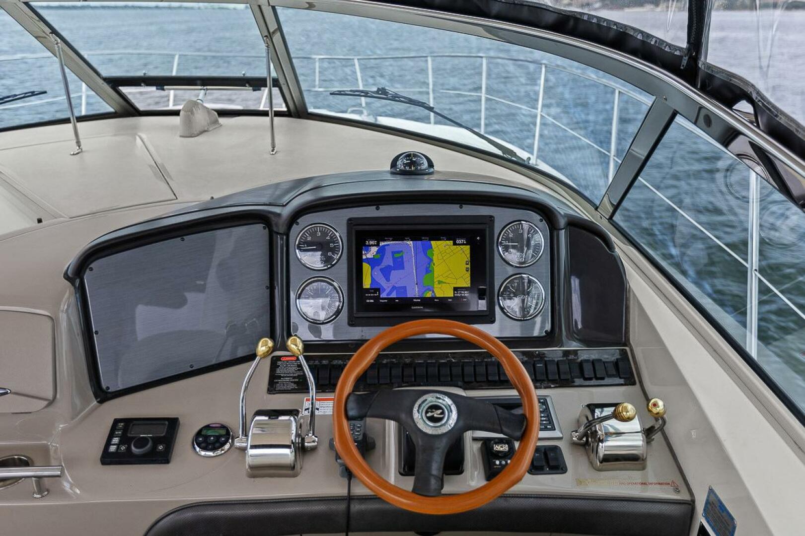 Slide: The Image of Sea Ray 38 Sundancer 2006 - 5458832