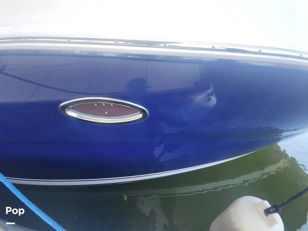 Slide: The Image of Sea Ray 38 Sundancer 2006 - 30