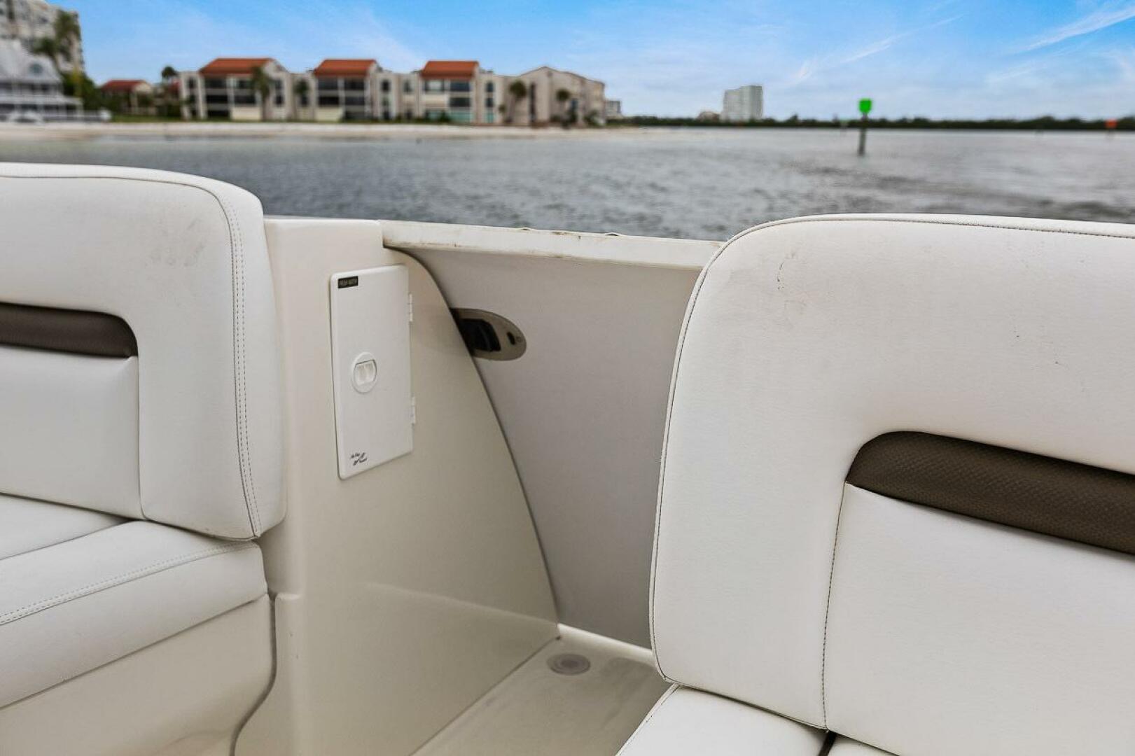 Slide: The Image of Sea Ray 38 Sundancer 2006 - 5458809