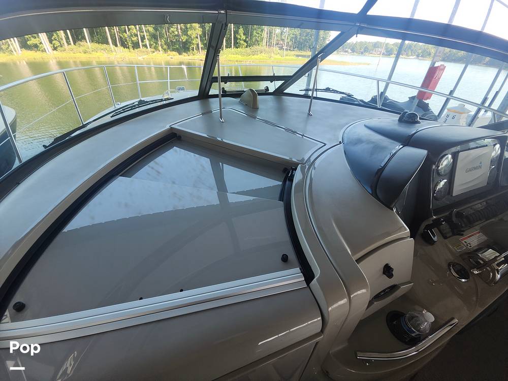 Slide: The Image of Sea Ray 38 Sundancer 2006 - 41