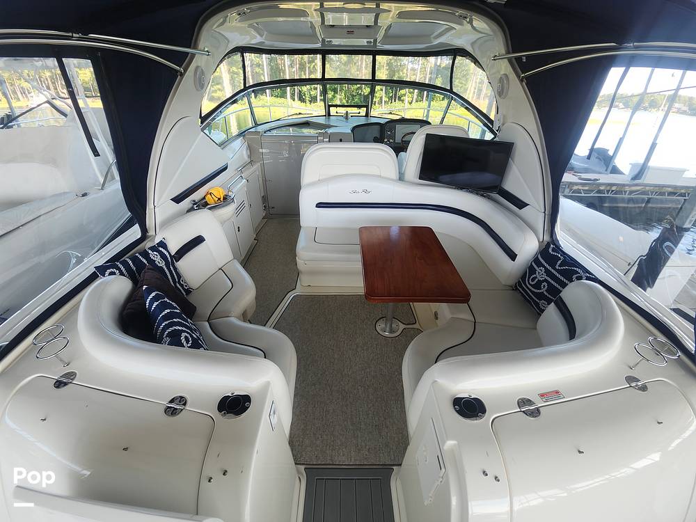 Slide: The Image of Sea Ray 38 Sundancer 2006 - 45