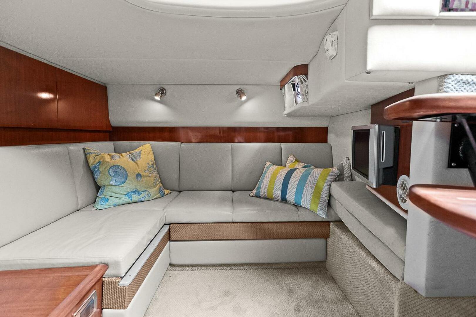 Slide: The Image of Sea Ray 38 Sundancer 2006 - 5458787