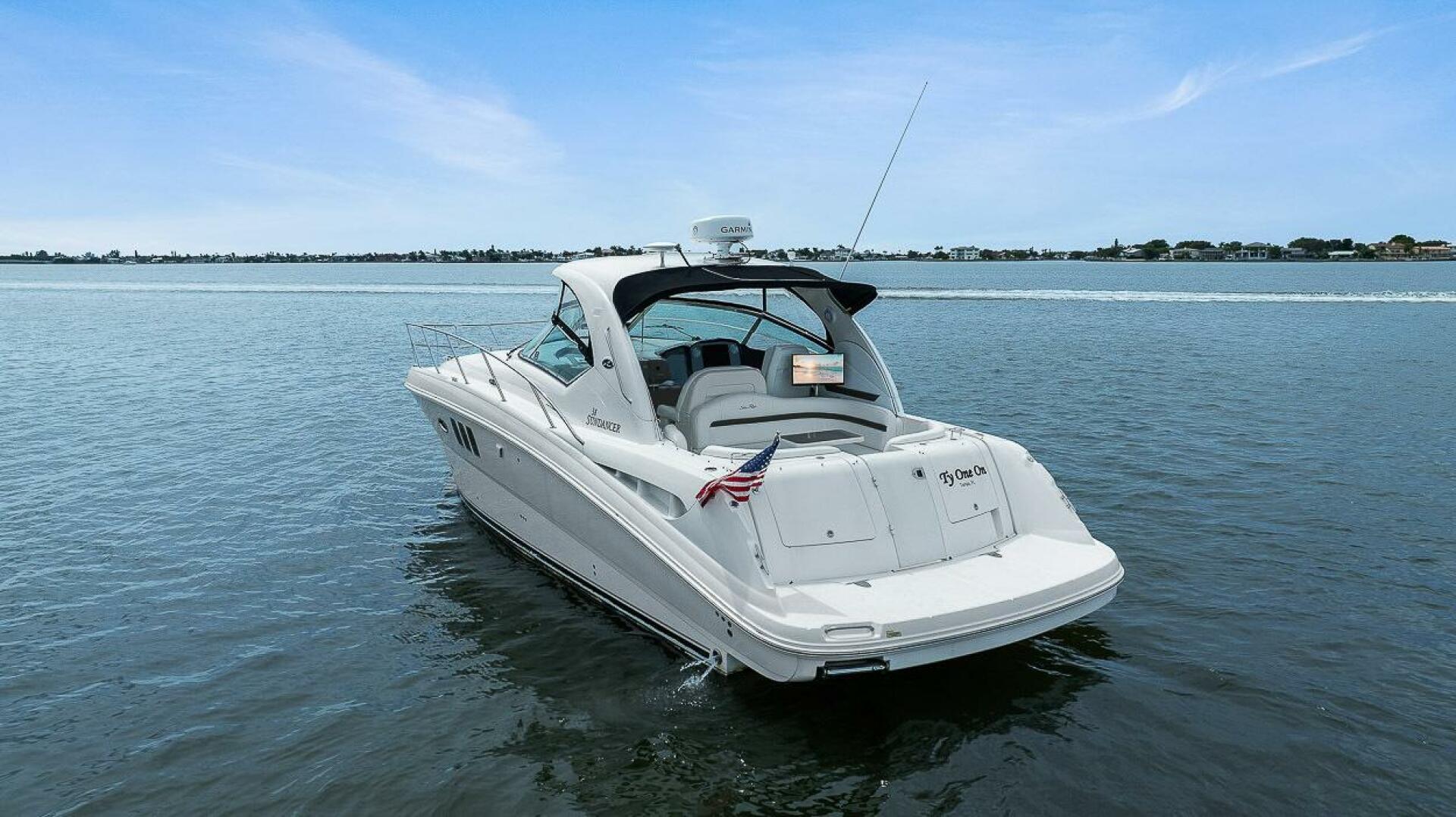 Slide: The Image of Sea Ray 38 Sundancer 2006 - 5458826
