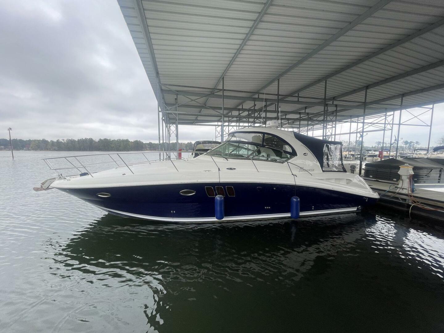 Slide: The Image of Sea Ray 38 Sundancer 2006 - 5157012