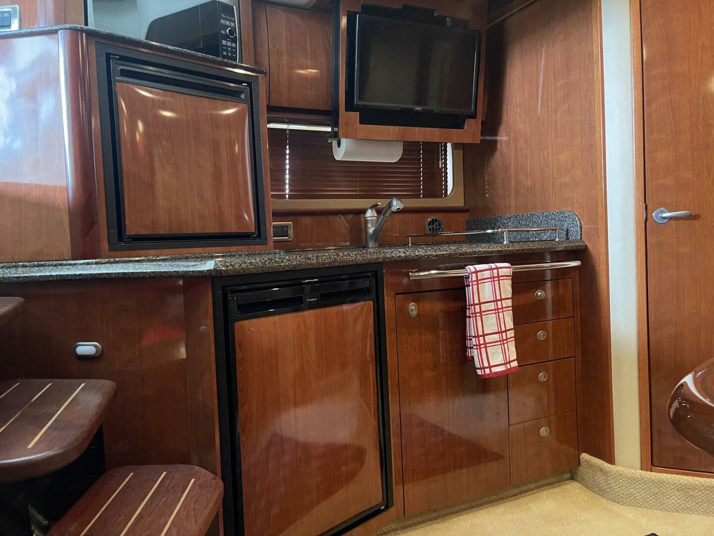 Slide: The Image of Sea Ray 38 Sundancer 2006 - 5157020