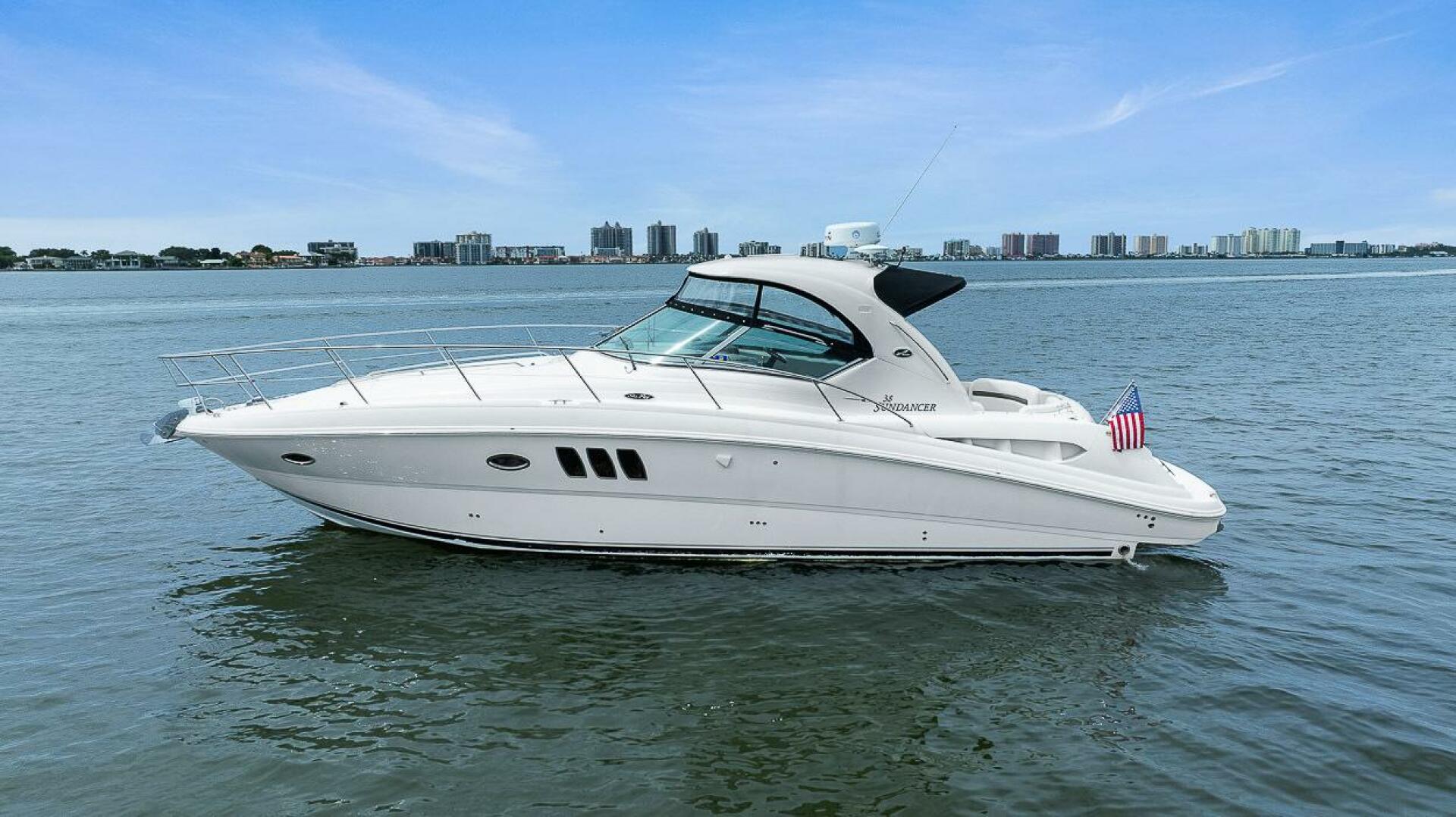 Slide: The Image of Sea Ray 38 Sundancer 2006 - 5458827
