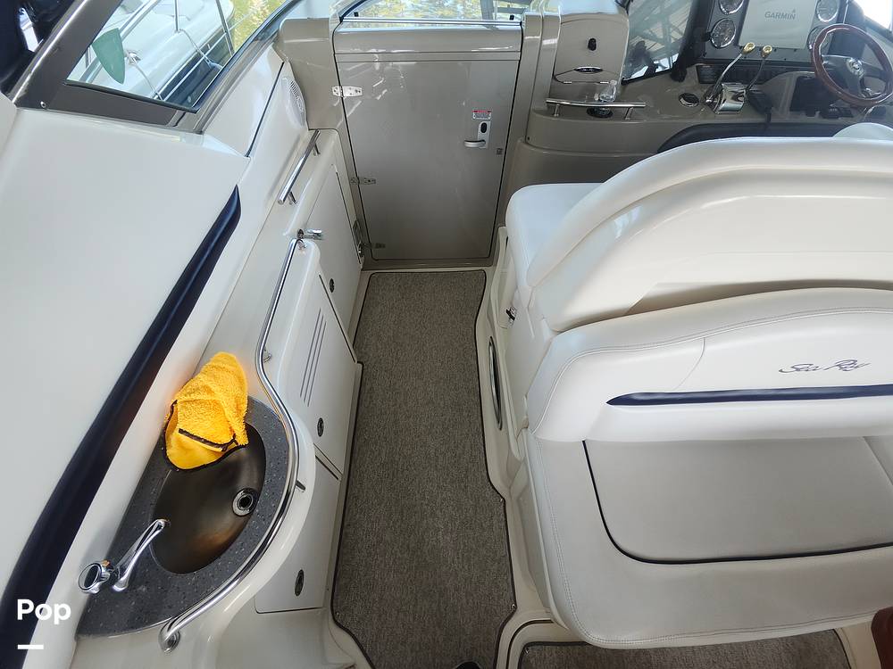 Slide: The Image of Sea Ray 38 Sundancer 2006 - 55