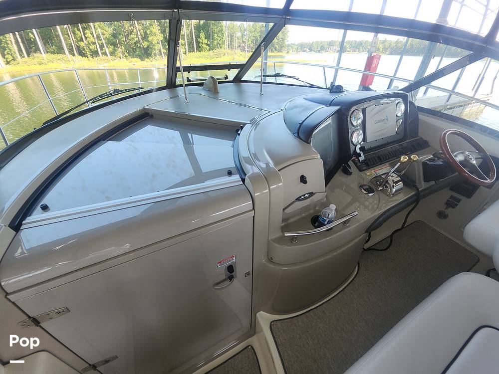Slide: The Image of Sea Ray 38 Sundancer 2006 - 57
