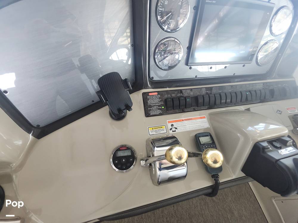 Slide: The Image of Sea Ray 38 Sundancer 2006 - 62