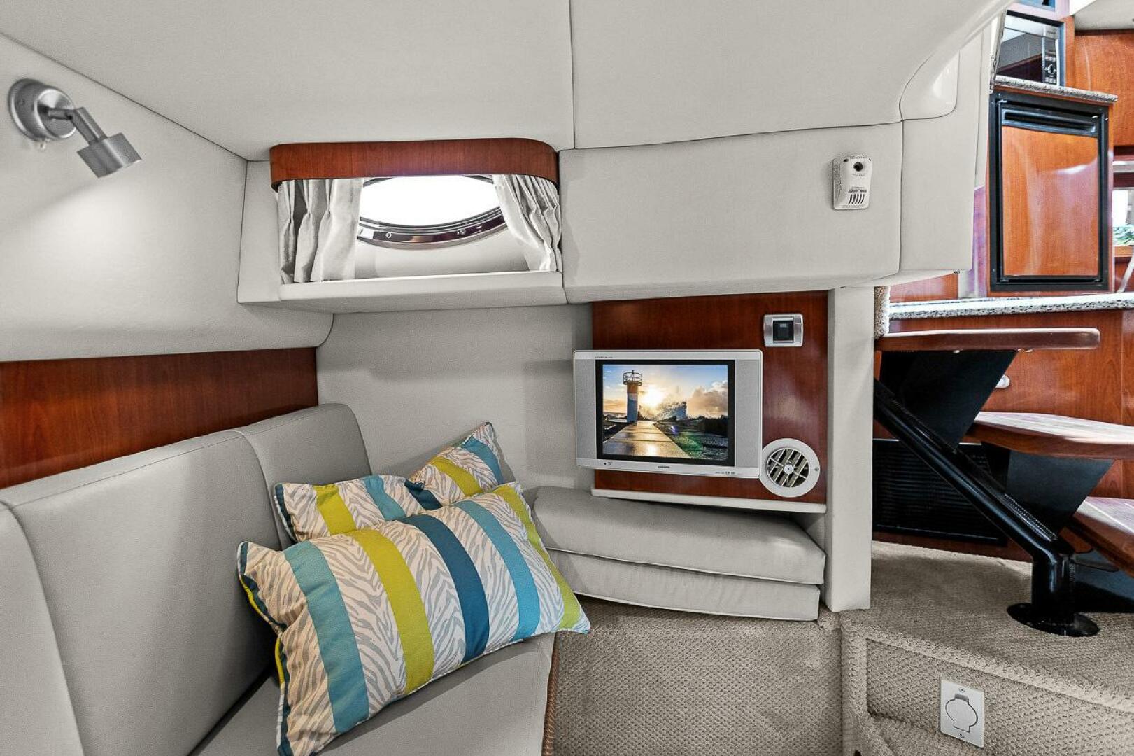 Slide: The Image of Sea Ray 38 Sundancer 2006 - 5458788