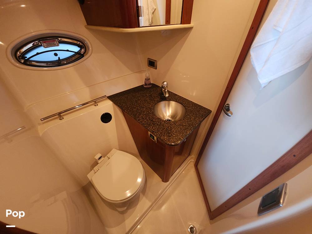 Slide: The Image of Sea Ray 38 Sundancer 2006 - 88