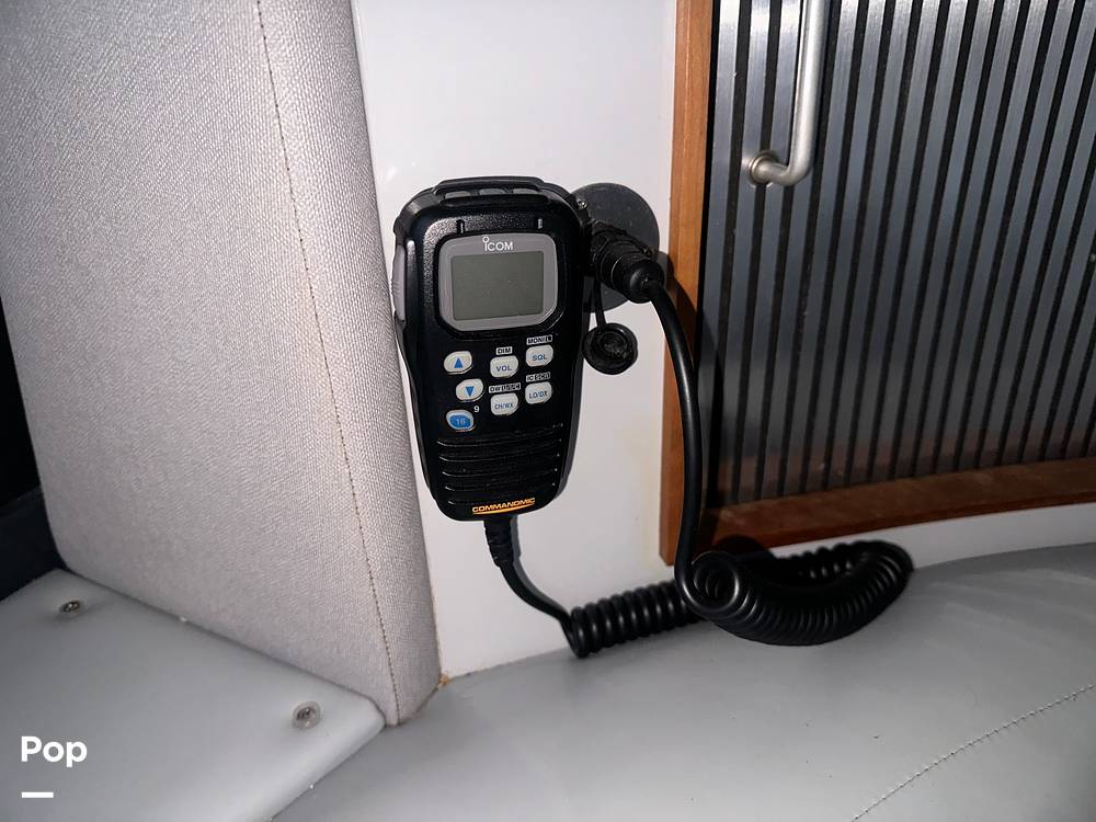 Slide: The Image of Sea Ray 390 1989 - 14833192