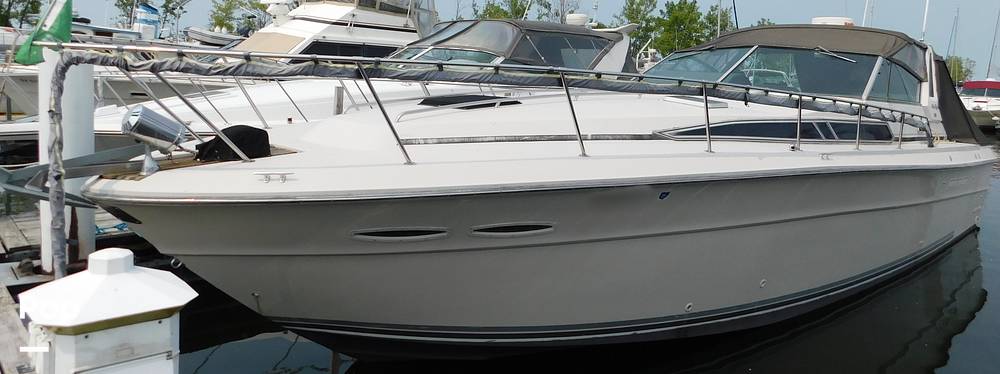Slide: The Image of Sea Ray 390 Express 1986 - 12895710