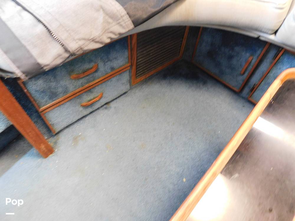 Slide: The Image of Sea Ray 390 Express 1986 - 12895808