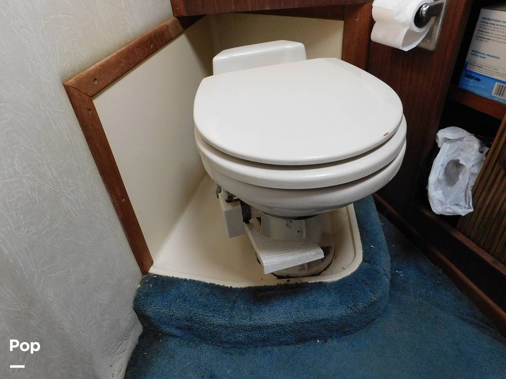 Slide: The Image of Toilet - 12895820
