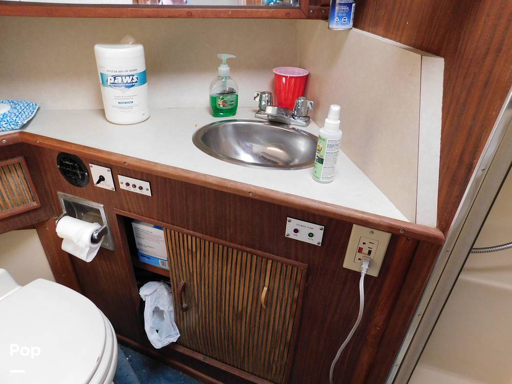 Slide: The Image of Sea Ray 390 Express 1986 - 12895821