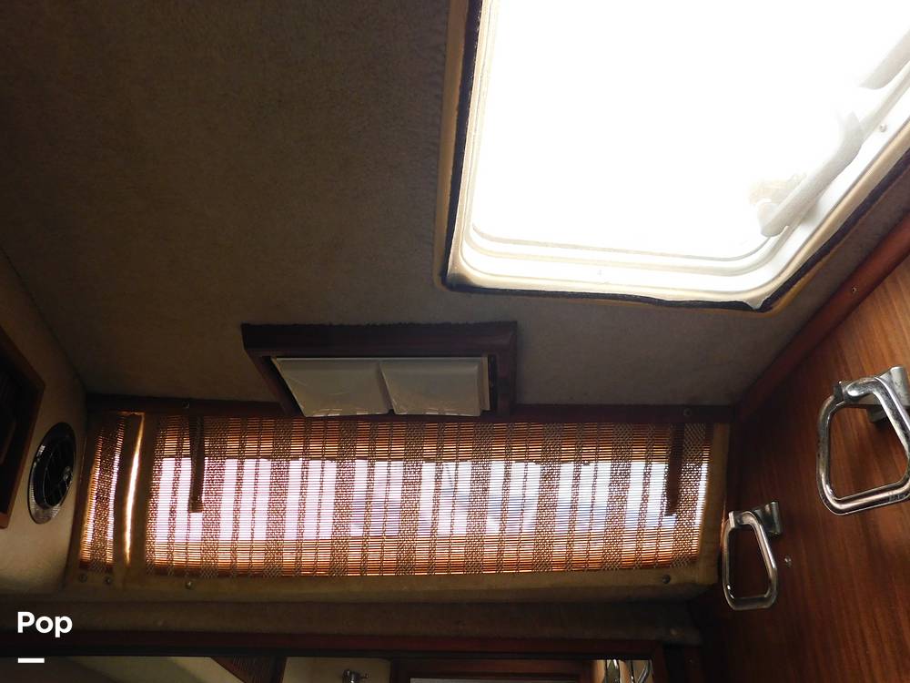 Slide: The Image of Sea Ray 390 Express 1986 - 12895822