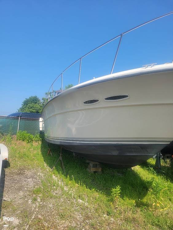 Slide: The Image of Sea Ray 390 Express 1986 - 12821610