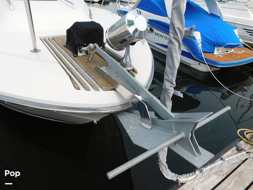 Slide: The Image of Sea Ray 390 Express 1986 - 12895715