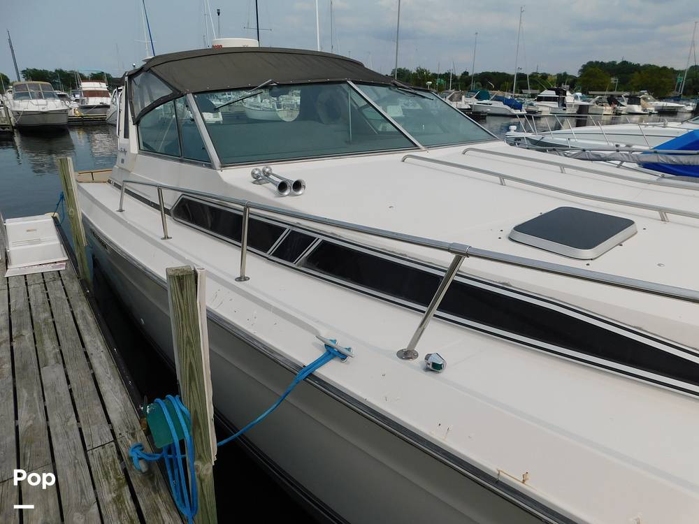 Slide: The Image of Sea Ray 390 Express 1986 - 12895721