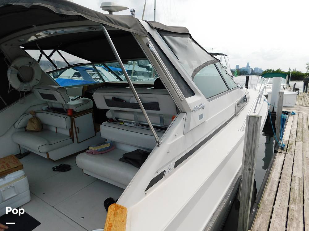 Slide: The Image of Sea Ray 390 Express 1986 - 12895724