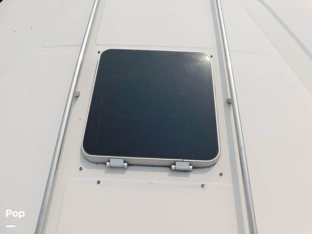 Slide: The Image of Sea Ray 390 Express 1986 - 12895730