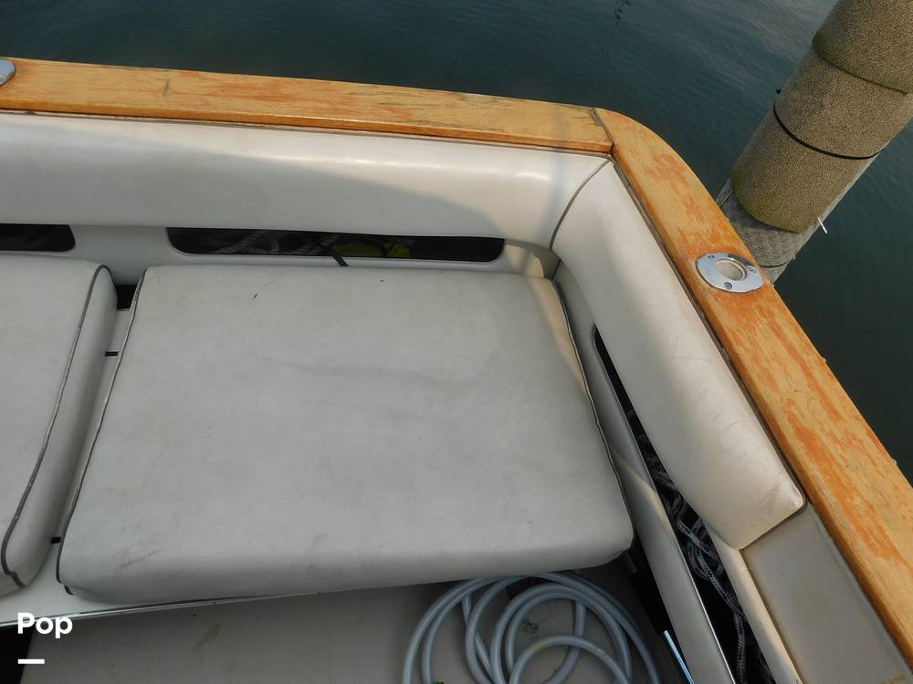 Slide: The Image of Sea Ray 390 Express 1986 - 12895746