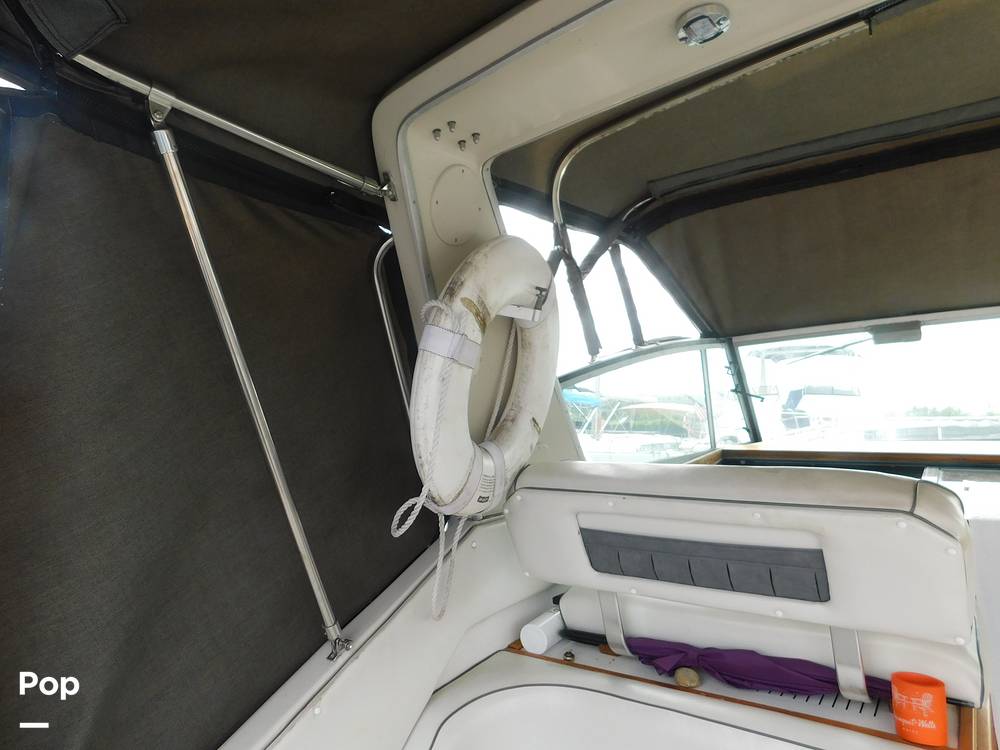 Slide: The Image of Sea Ray 390 Express 1986 - 12895751