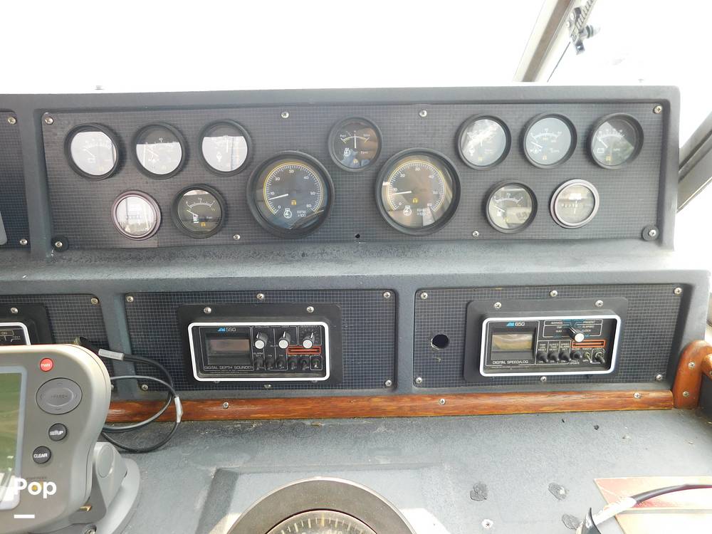 Slide: The Image of Sea Ray 390 Express 1986 - 12895761