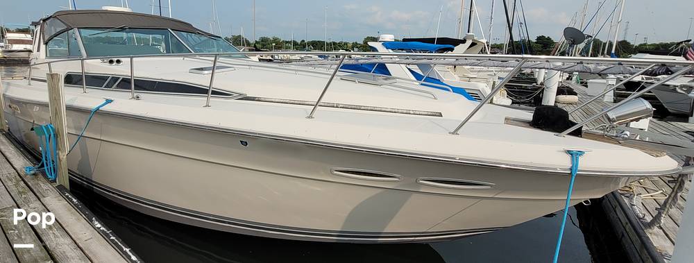 Slide: The Image of Sea Ray 390 Express 1986 - 12895707