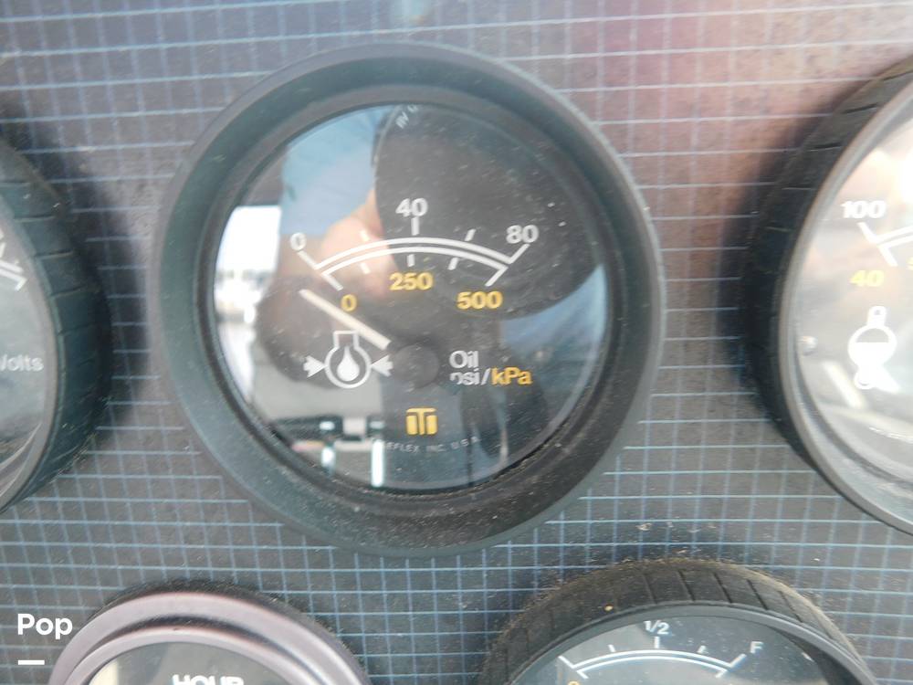 Slide: The Image of Oil Pressure Gauge - 12895772