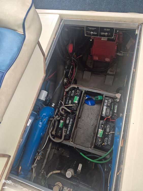 Slide: The Image of Sea Ray 390 Express 1986 - 15250807