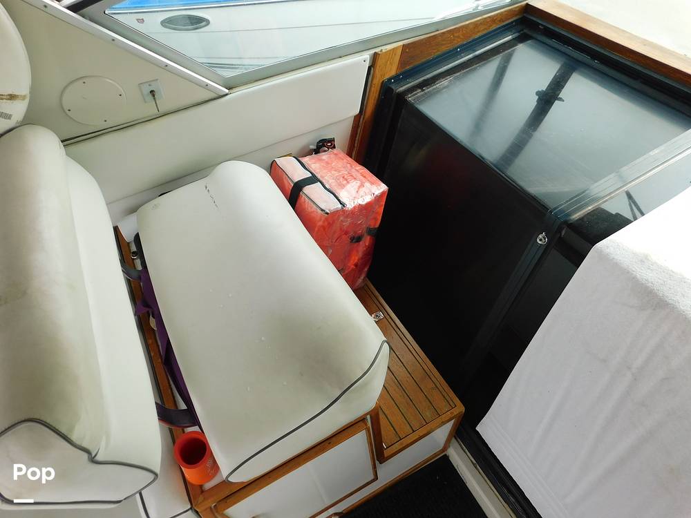 Slide: The Image of Sea Ray 390 Express 1986 - 12895794