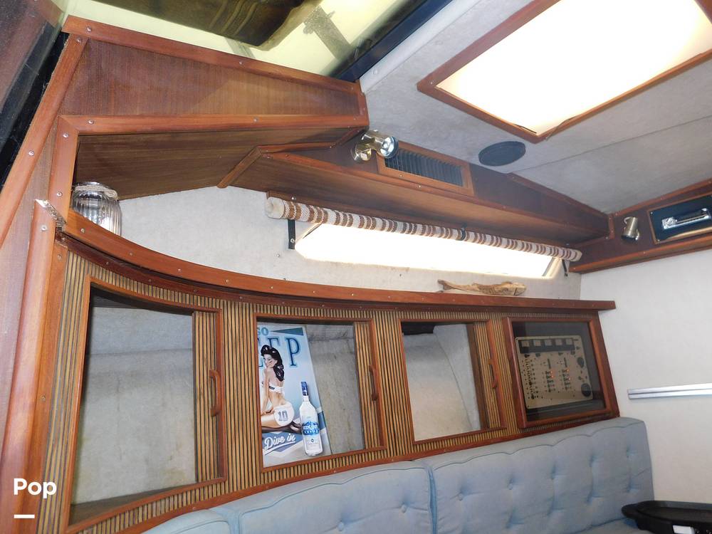Slide: The Image of Sea Ray 390 Express 1986 - 12895799