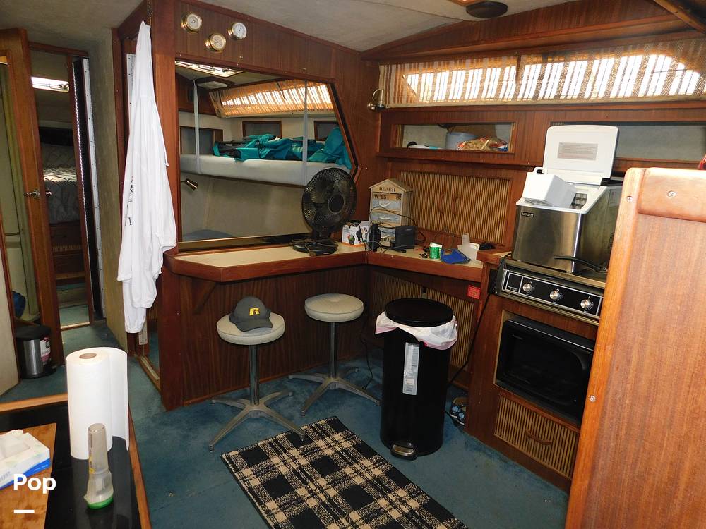 Slide: The Image of Sea Ray 390 Express 1986 - 12895802