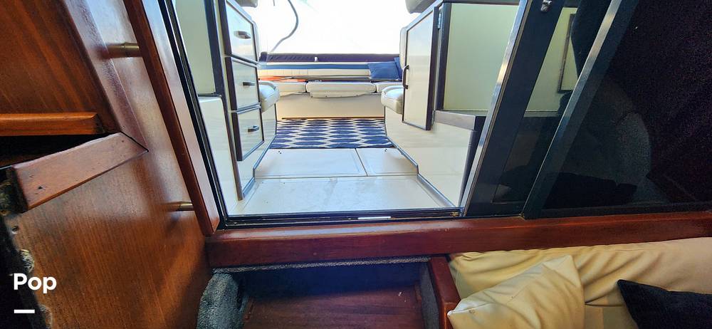 Slide: The Image of Sea Ray 390 Express Cruiser 1987 - 14930010