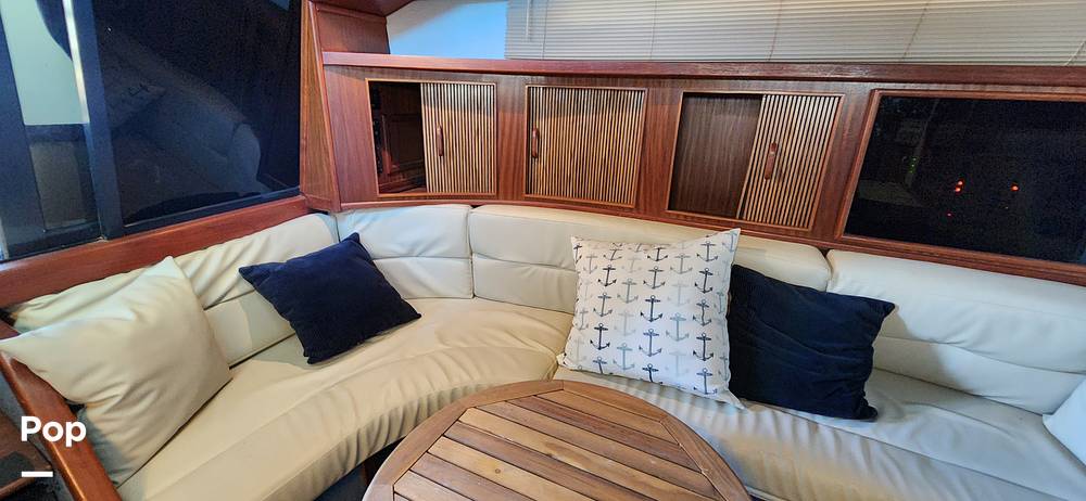 Slide: The Image of Sea Ray 390 Express Cruiser 1987 - 14930011