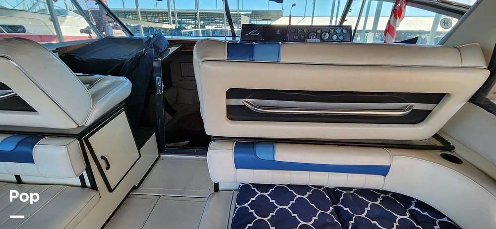 Slide: The Image of Sea Ray 390 Express Cruiser 1987 - 14930012