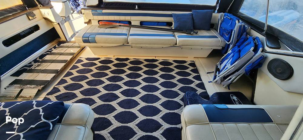 Slide: The Image of Sea Ray 390 Express Cruiser 1987 - 14930014