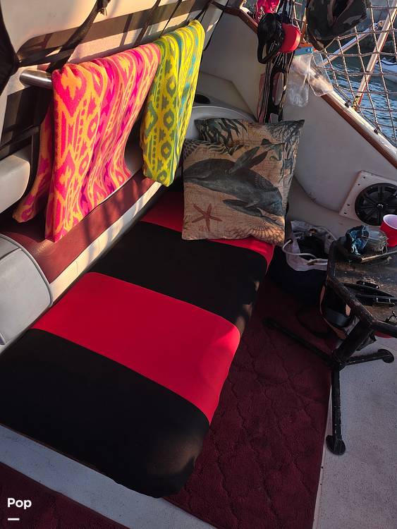 Slide: The Image of Sea Ray 390 Express Cruiser 1987 - 15399406