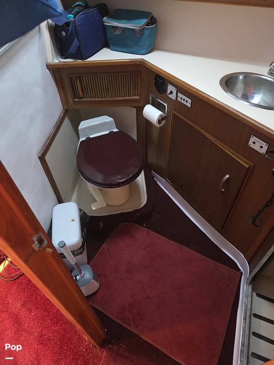 Slide: The Image of Sea Ray 390 Express Cruiser 1987 - 15399408