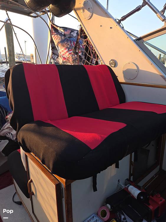 Slide: The Image of Sea Ray 390 Express Cruiser 1987 - 15399410