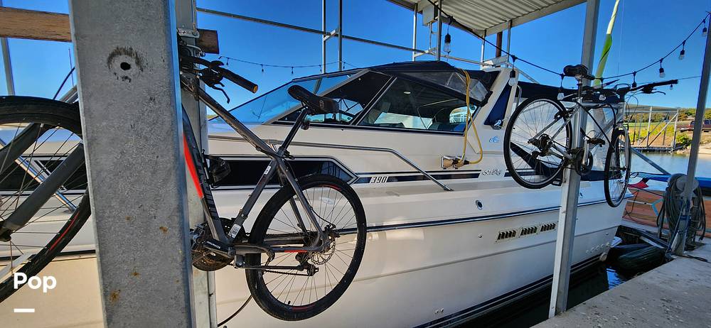 Slide: The Image of Sea Ray 390 Express Cruiser 1987 - 14929925