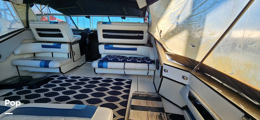 Slide: The Image of Sea Ray 390 Express Cruiser 1987 - 14929931