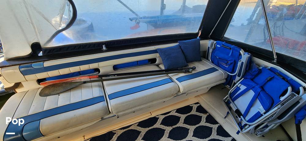 Slide: The Image of Sea Ray 390 Express Cruiser 1987 - 14929935