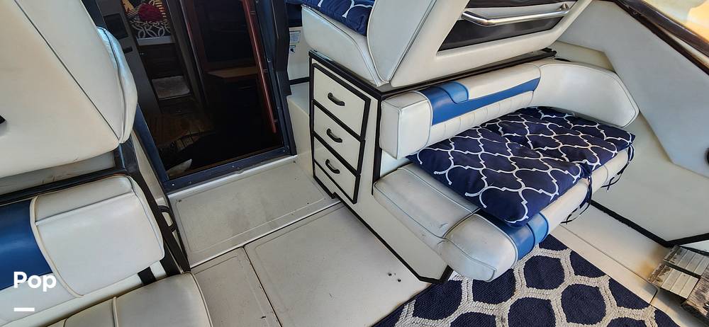 Slide: The Image of Sea Ray 390 Express Cruiser 1987 - 14929940