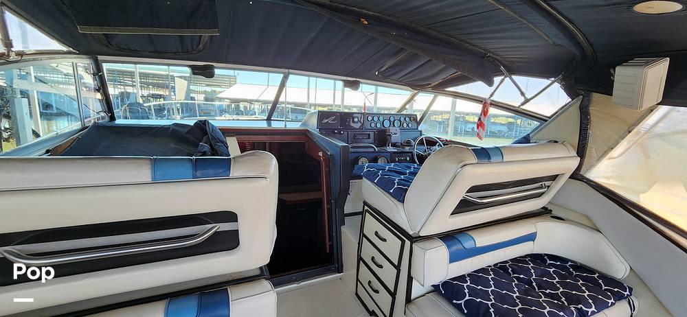 Slide: The Image of Sea Ray 390 Express Cruiser 1987 - 14929941