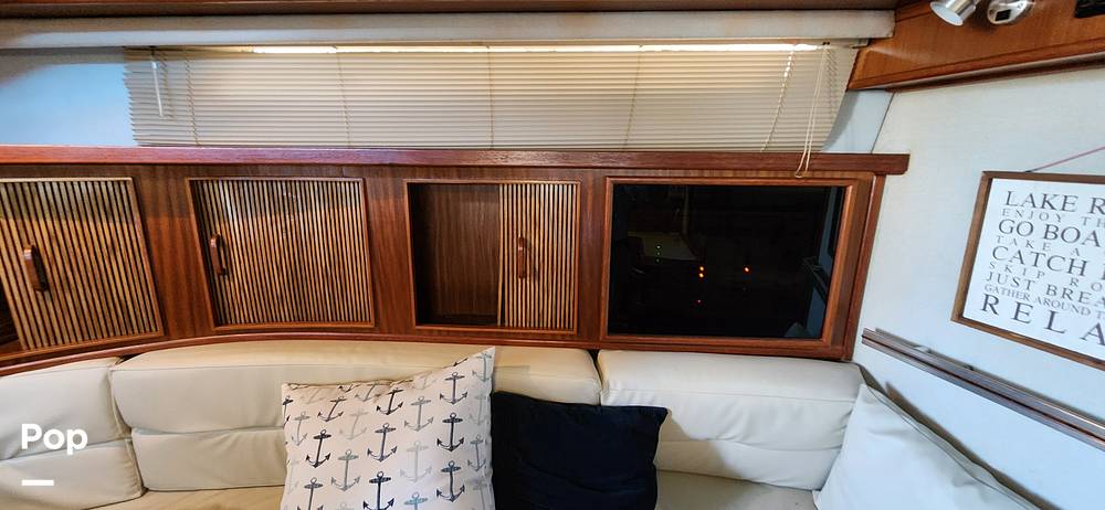 Slide: The Image of Sea Ray 390 Express Cruiser 1987 - 14929971